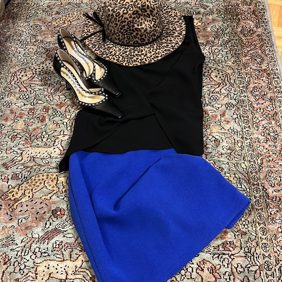 NWOT Hugo Boss pencil skirt (size 4) - Picture 2 of 7